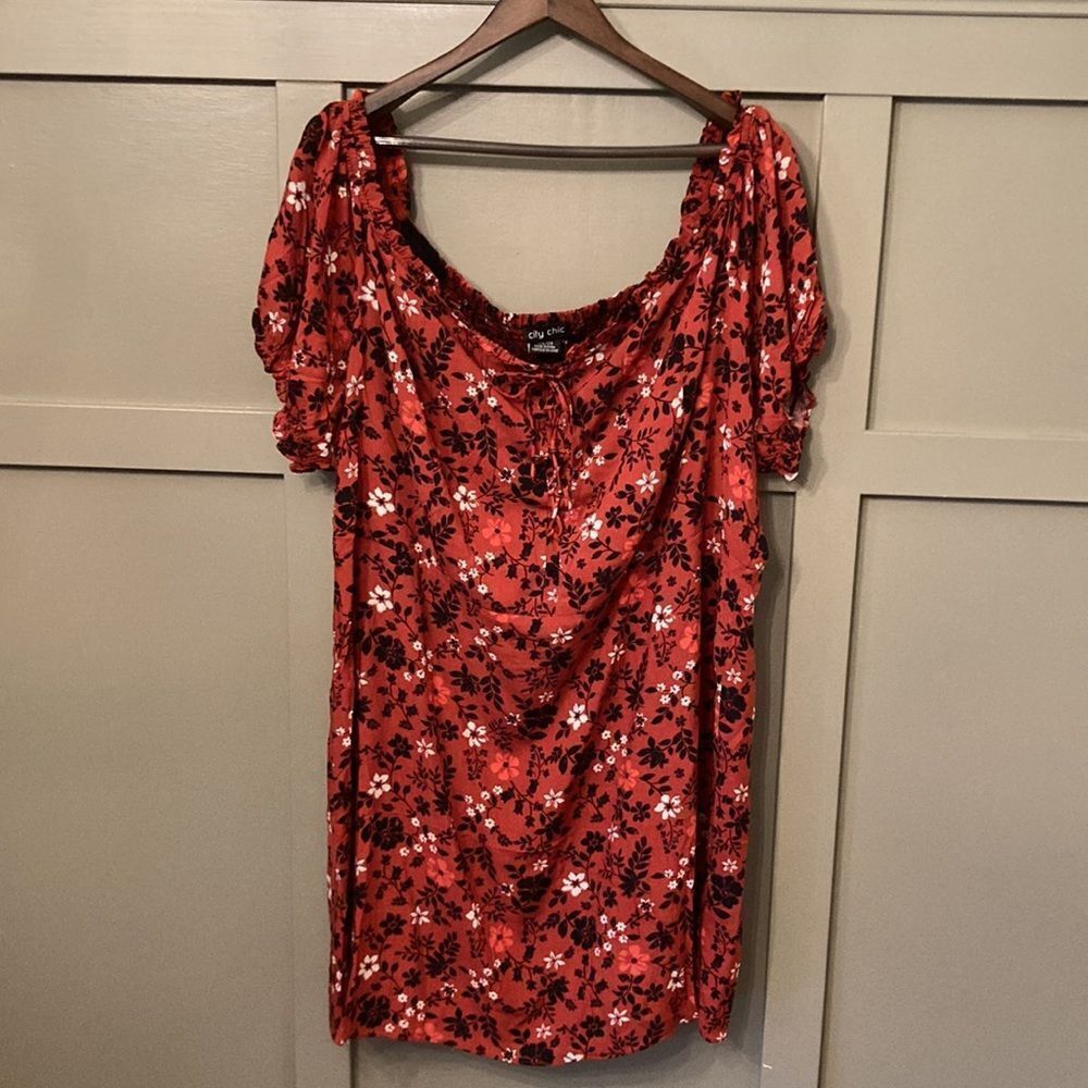 City Chic Scarlet Floral Mini Dress - Picture 4 of 9